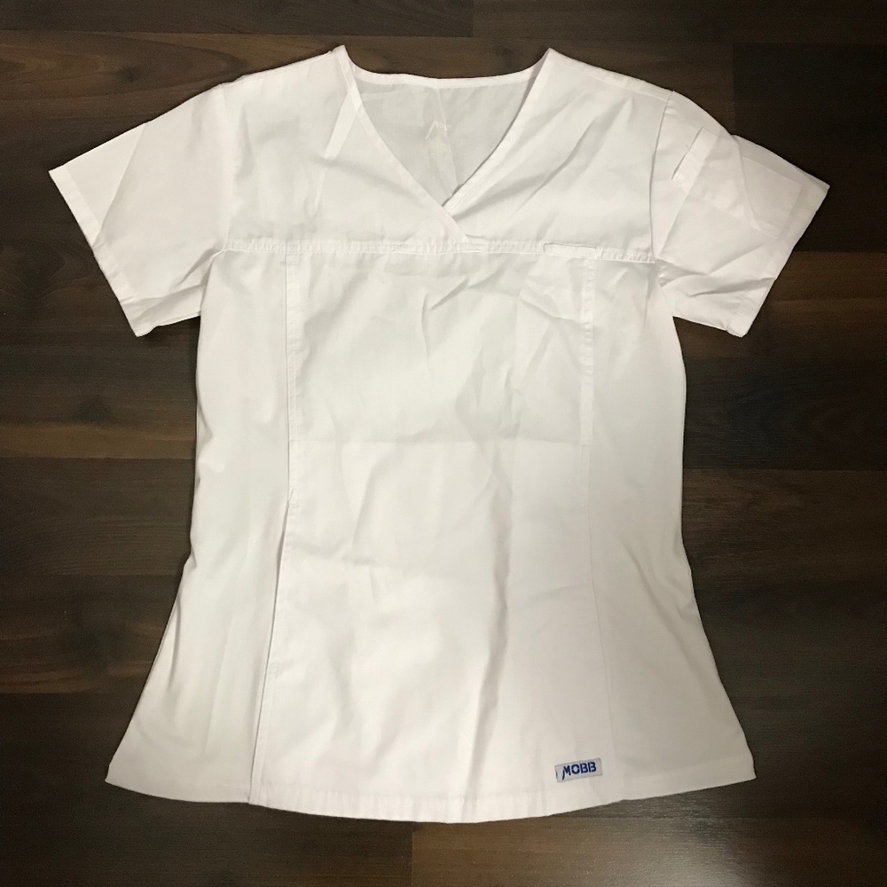MOBB Double Pocket Medical Uniform Scrub Top Blouse XS V Neckline White